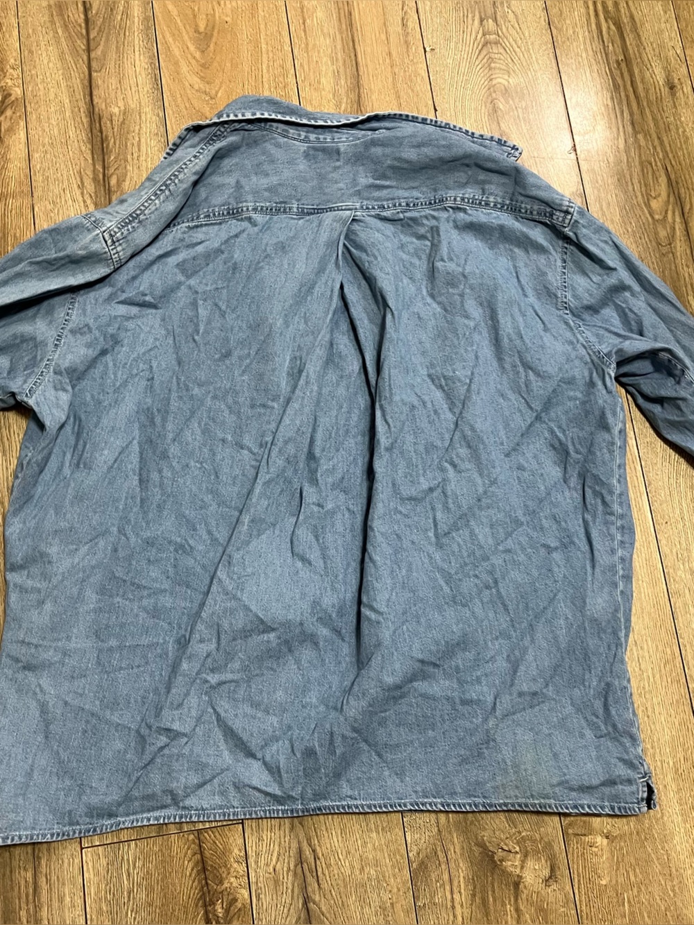 Levi's Light Blue Denim Button-Front Jacket - Picture 3 of 8